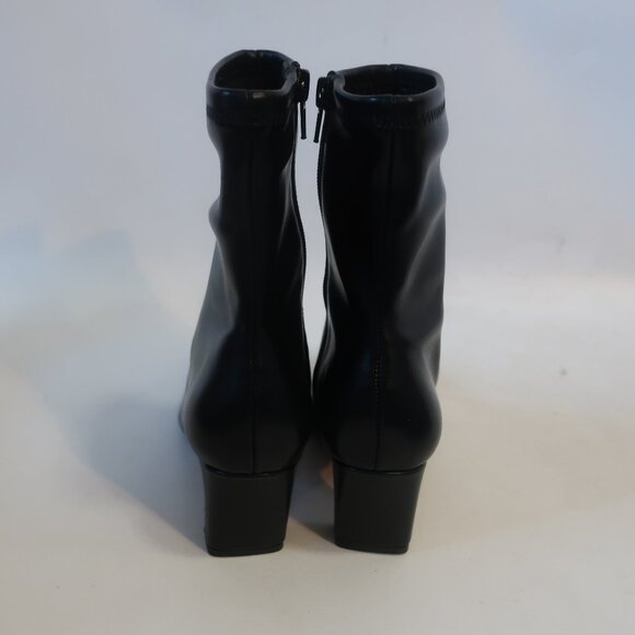 NWOB Womens Steve Madden Willah Black Faux Leather Ankle Zip Heeled Booties 7 - Picture 10 of 14
